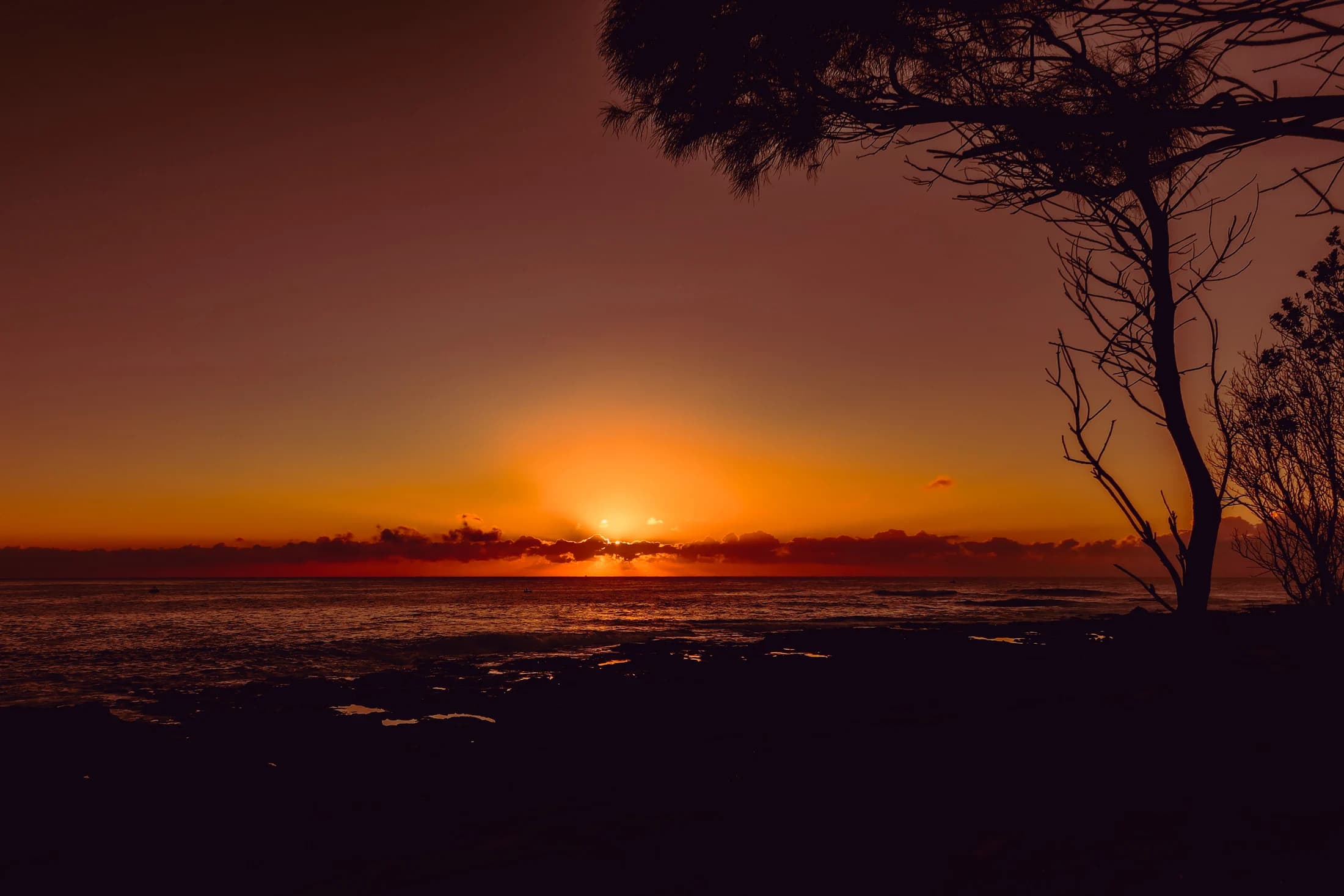 Coastal sunset by Croome Photography